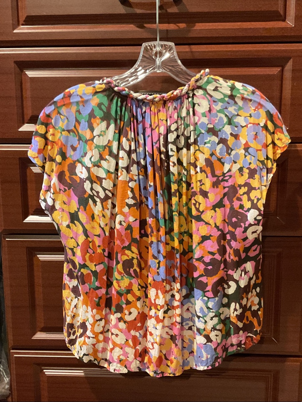 Velvet by Graham & Spencer Multicolor Floral Cap Sleeve Blouse - Picture 3 of 3